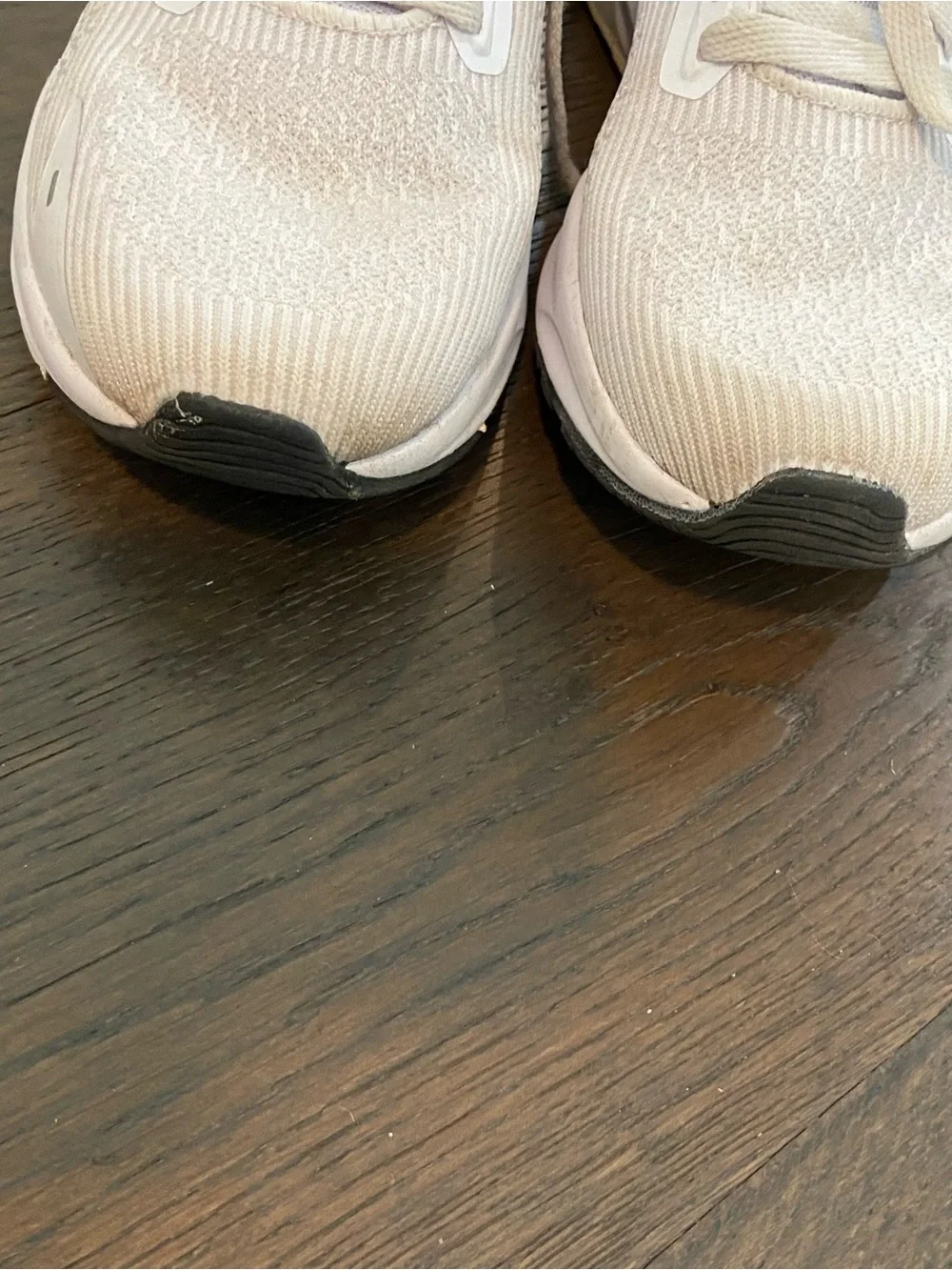 Avia Shoes Women's Lightweight Memory Foam Shoes White Running Shoes Size 8.5‎